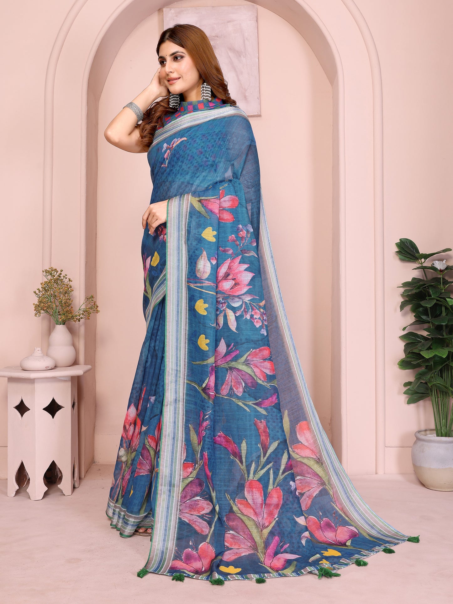 Elegant Linen Cotton Saree with Floral Print