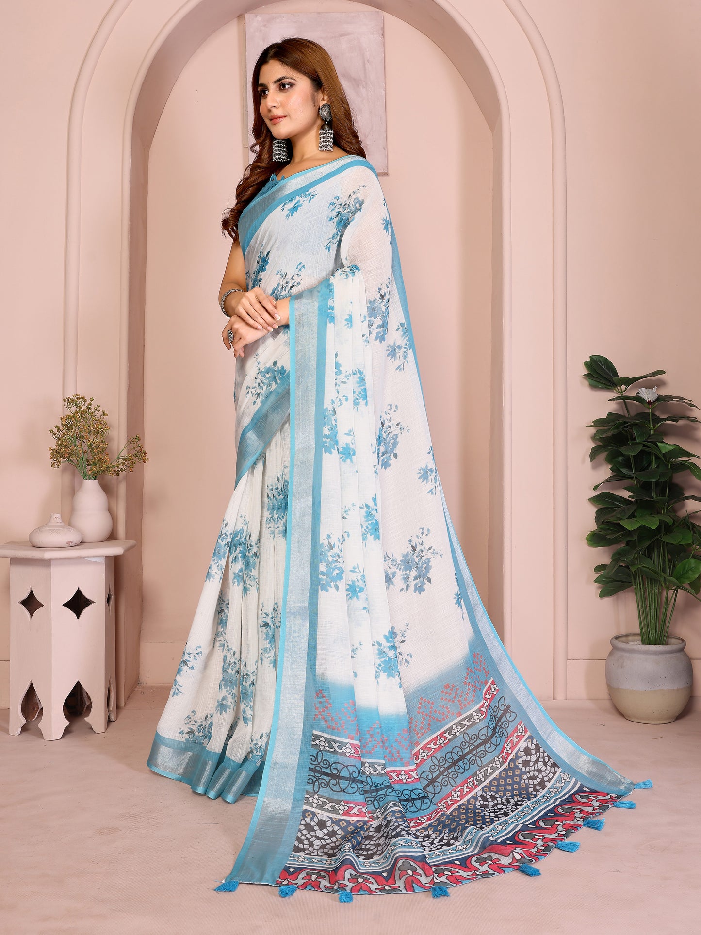Elegant Linen Cotton Saree with Floral Print