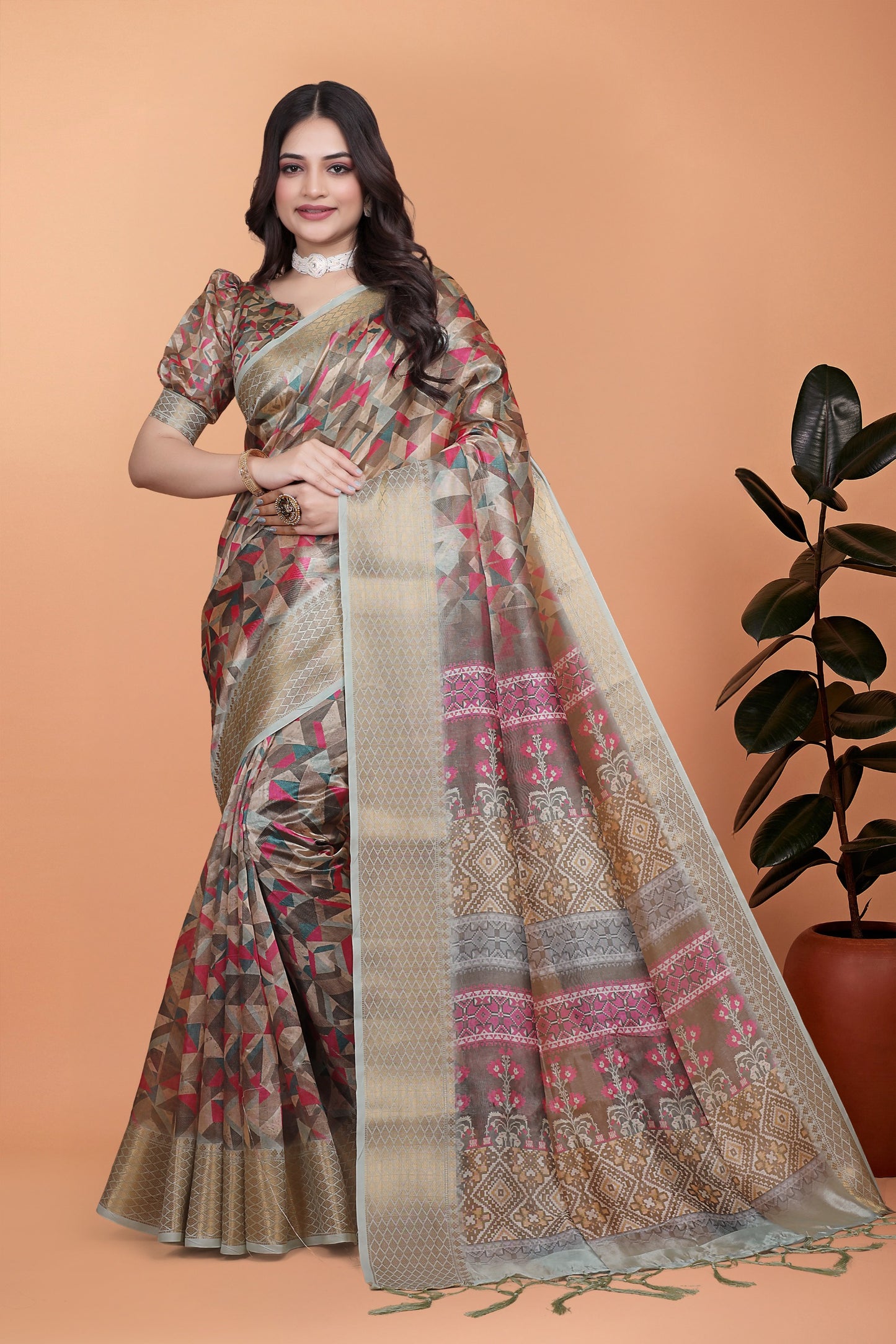 : Golden Beige Soft Silk Saree with Geometric Weave & Pink Ornamental Pallu