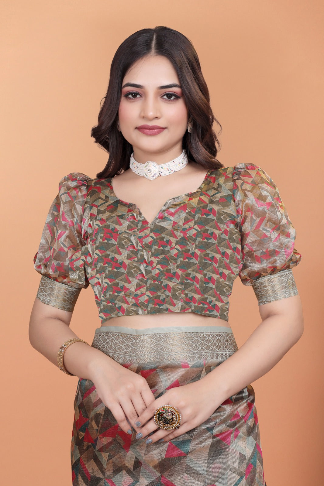 : Golden Beige Soft Silk Saree with Geometric Weave & Pink Ornamental Pallu