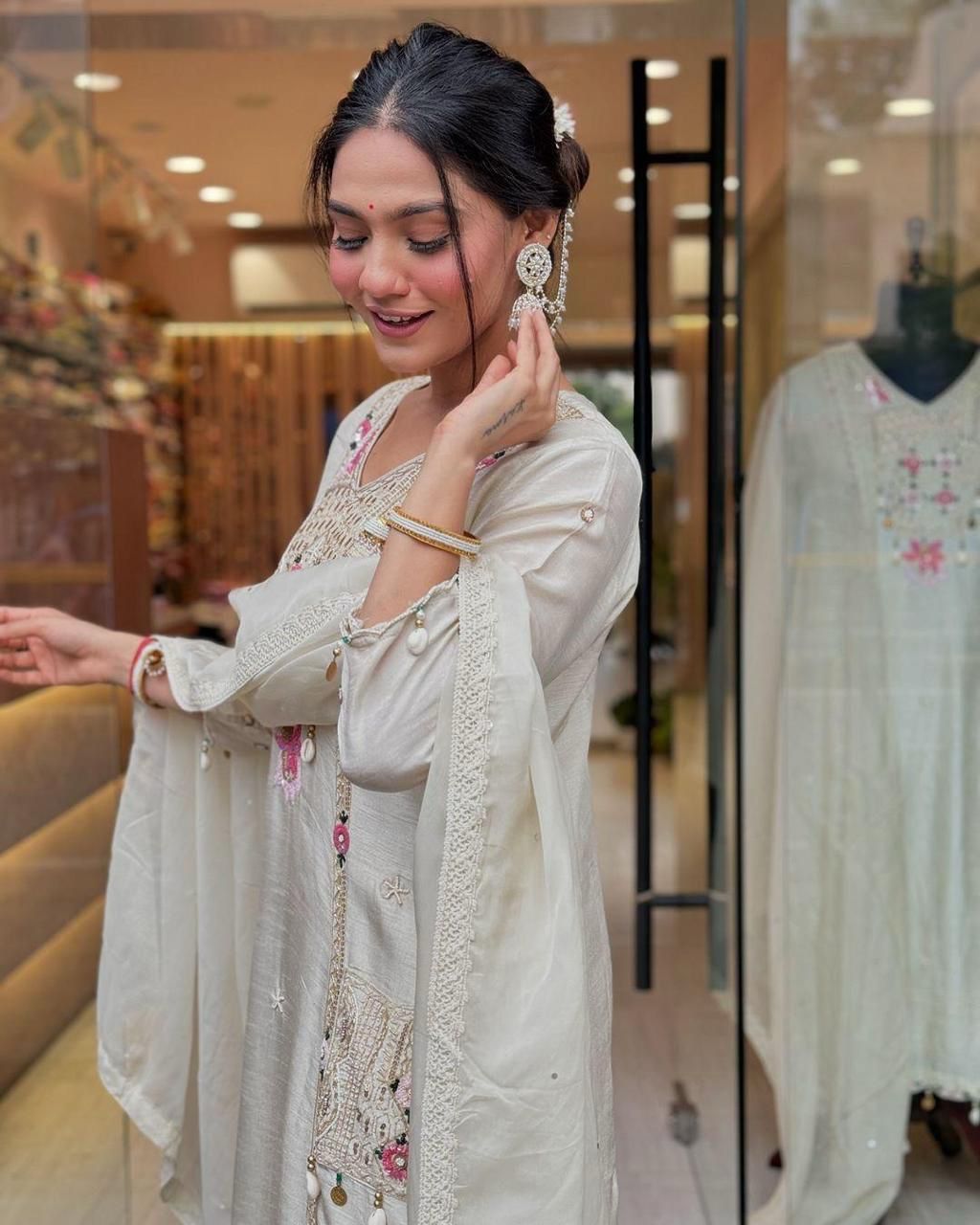 Celebrate the festive spirit in style!  Beautiful  2 Colors