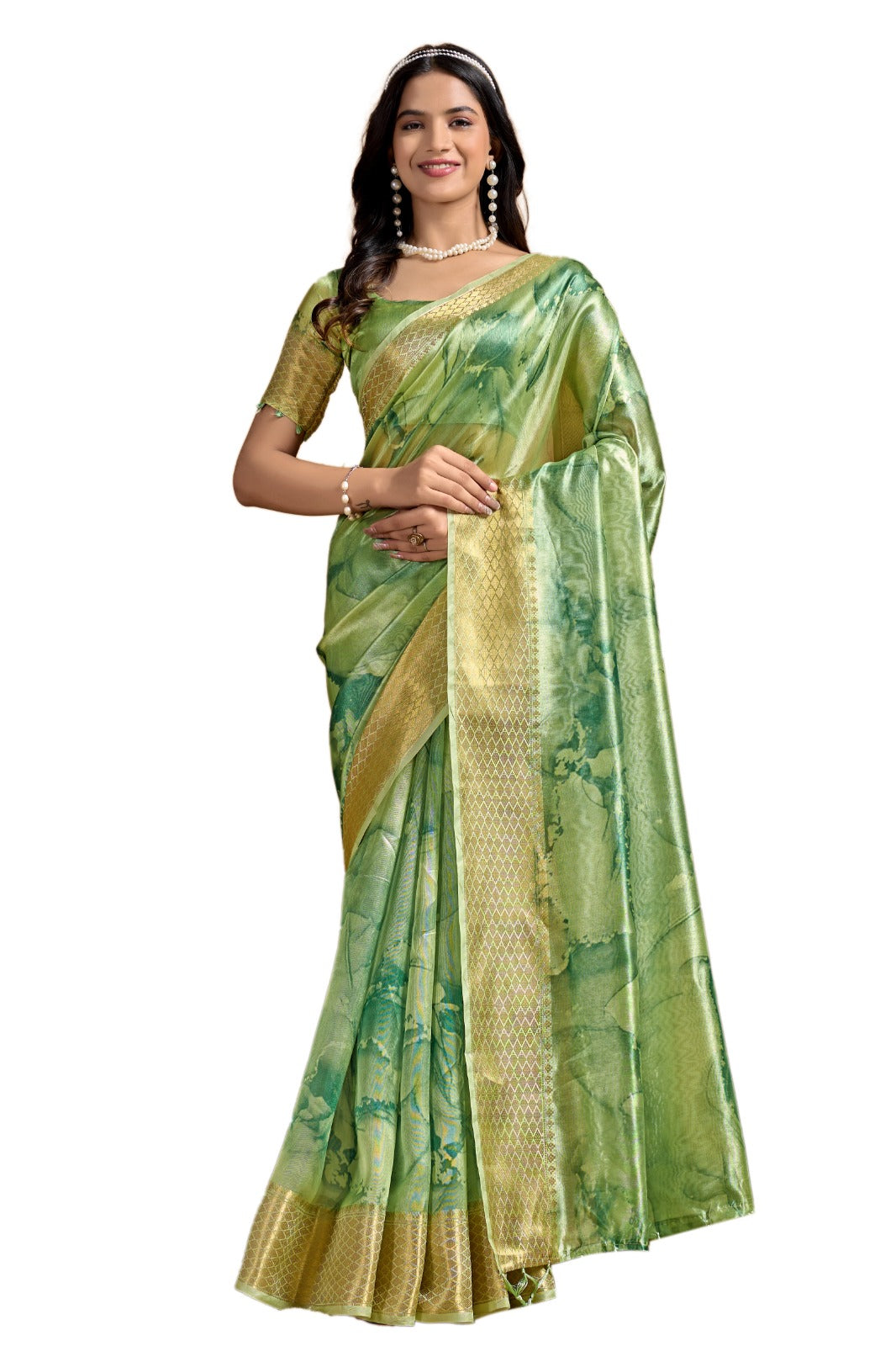 Elegant Green Soft Silk Blend Saree with Designer Pallu