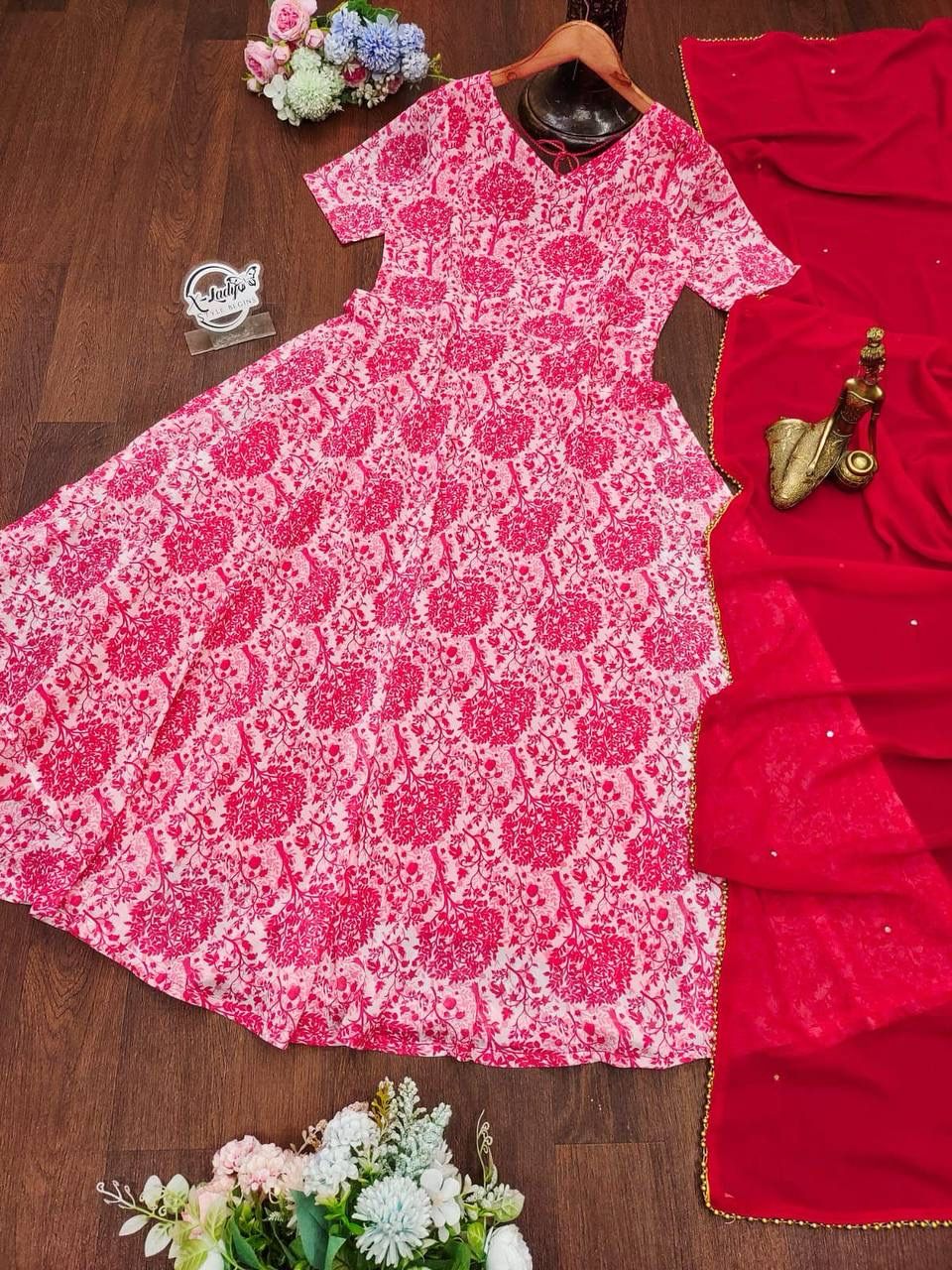 🌺 Red Floral Kurta Set – Graceful Pathway Look