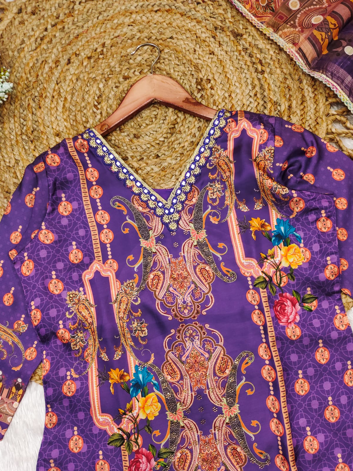 🌸 Pink Kurta Set – Gold Floral Embroidery👑 Purple Kurta Set – Gold & Green Embroidery