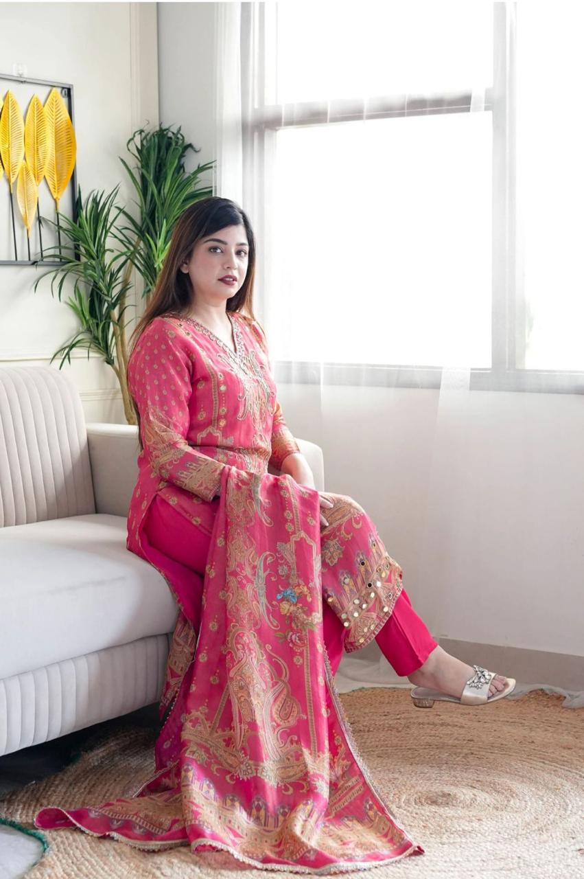 🌸 Pink Kurta Set – Gold Floral Embroidery👑 Purple Kurta Set – Gold & Green Embroidery