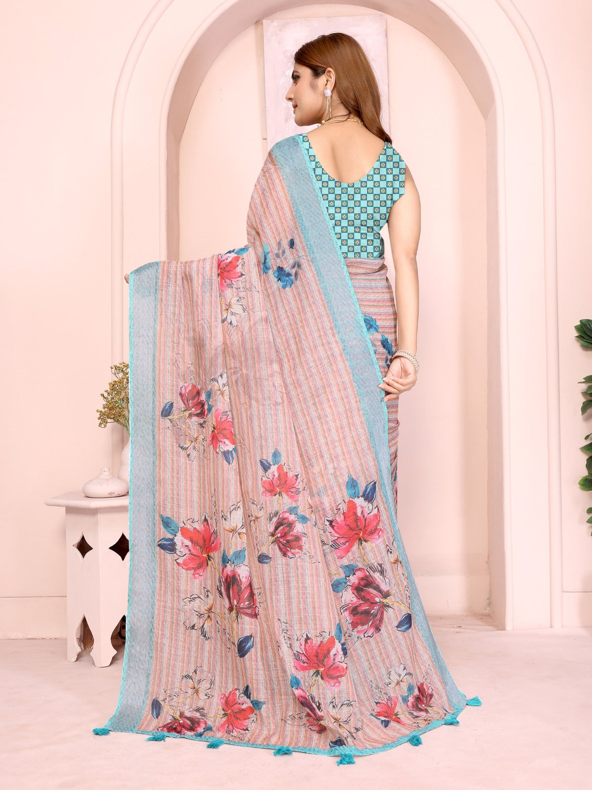 Elegant Linen Cotton Saree with Floral Print