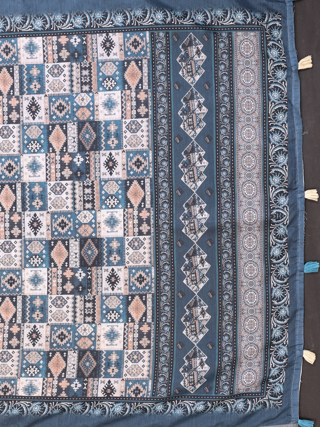 Stylish White Chanderi Saree with Digital Geometric Print