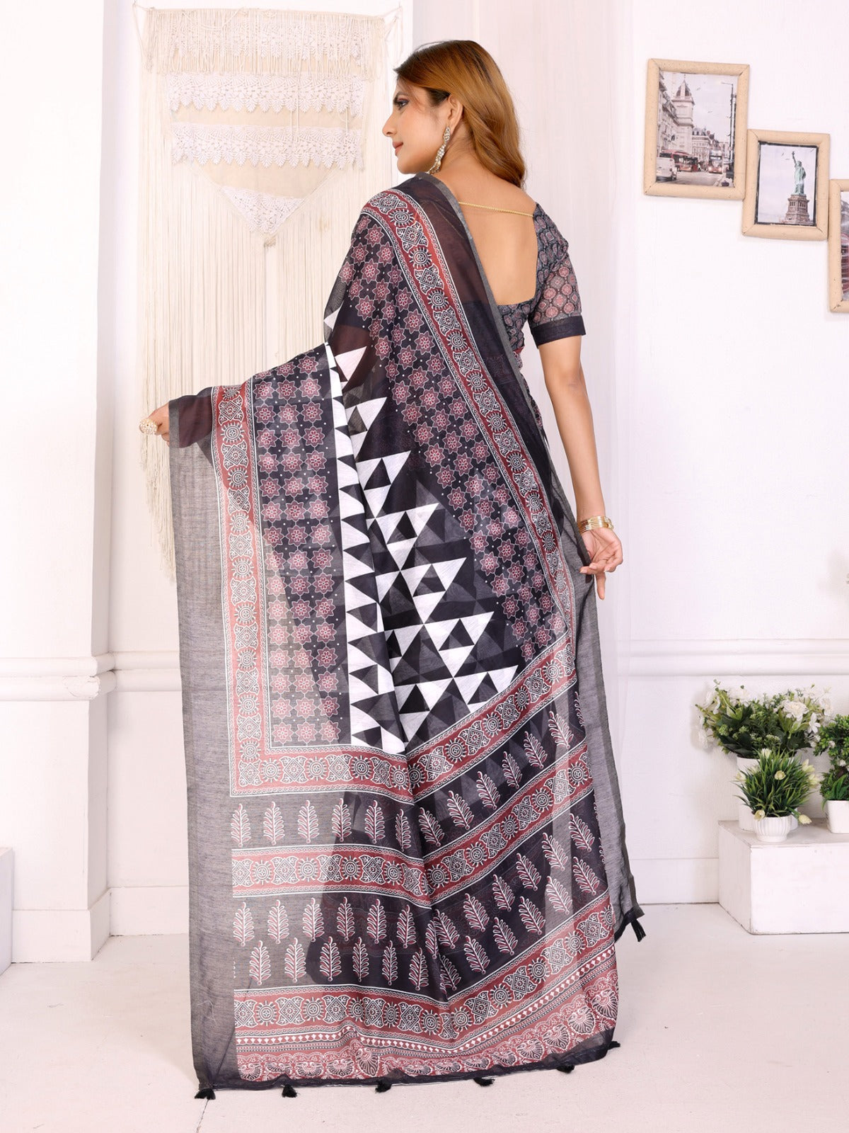 Black & Maroon Geometric Printed Chanderi Saree