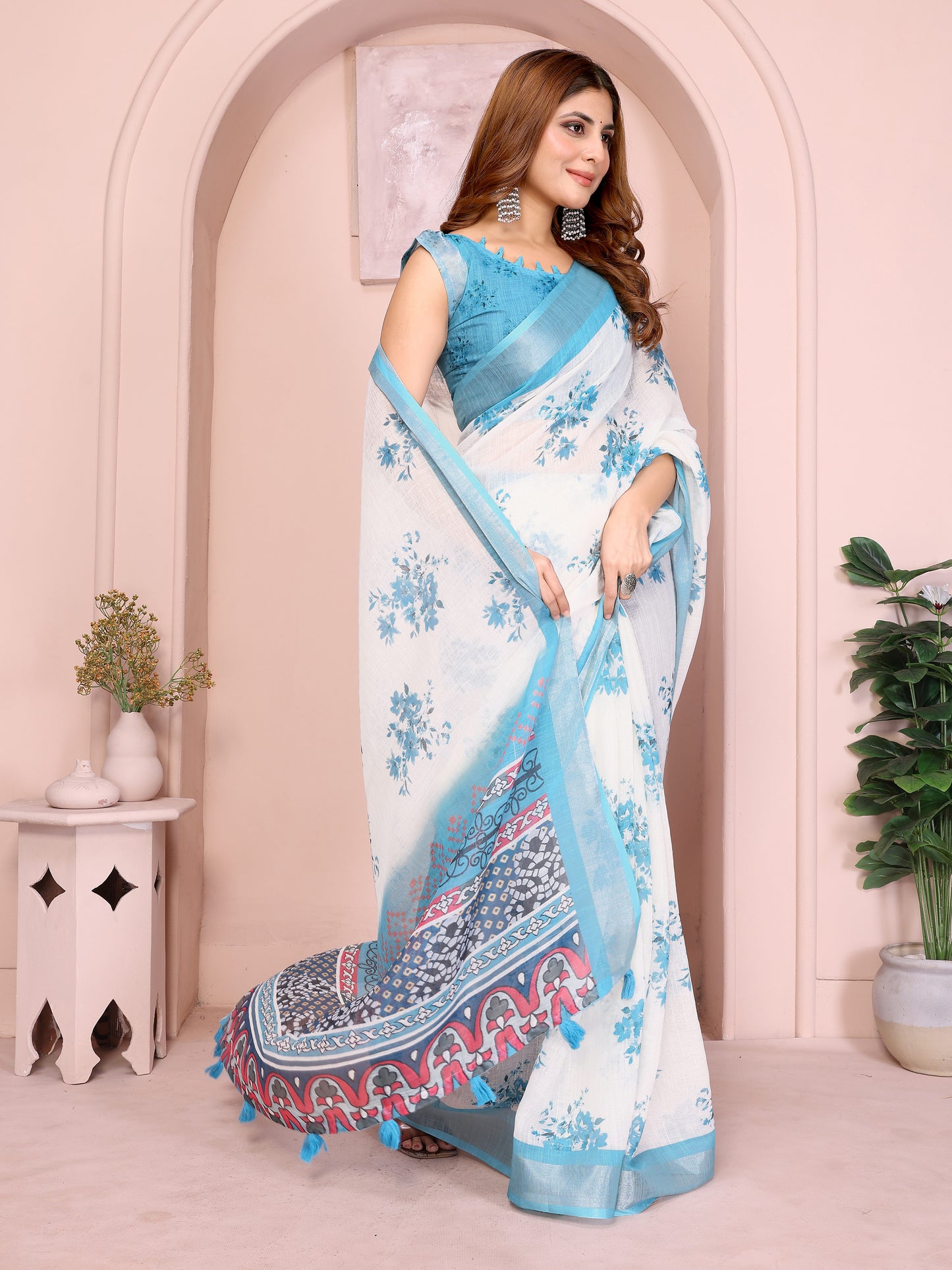Elegant Linen Cotton Saree with Floral Print