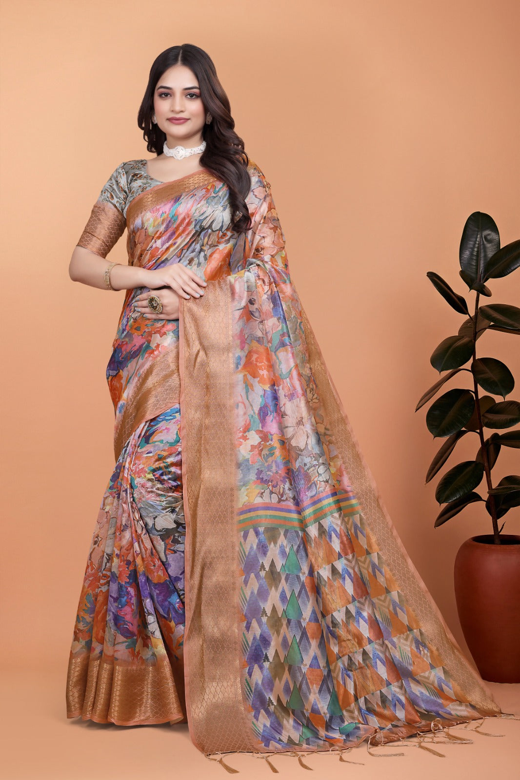 Soft Silk Blend Saree with Zari Border and Printed Pallu