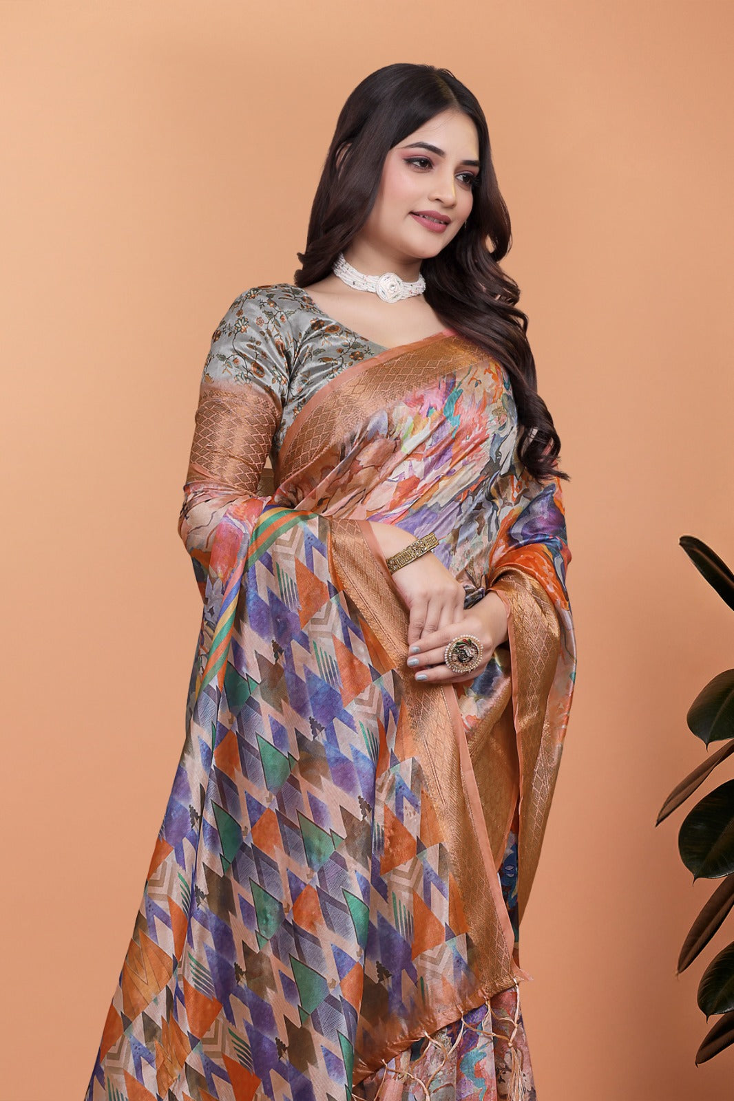 Soft Silk Blend Saree with Zari Border and Printed Pallu