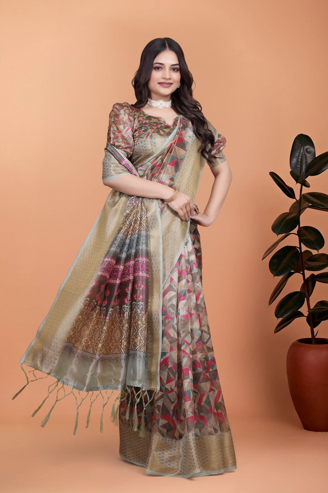 : Golden Beige Soft Silk Saree with Geometric Weave & Pink Ornamental Pallu