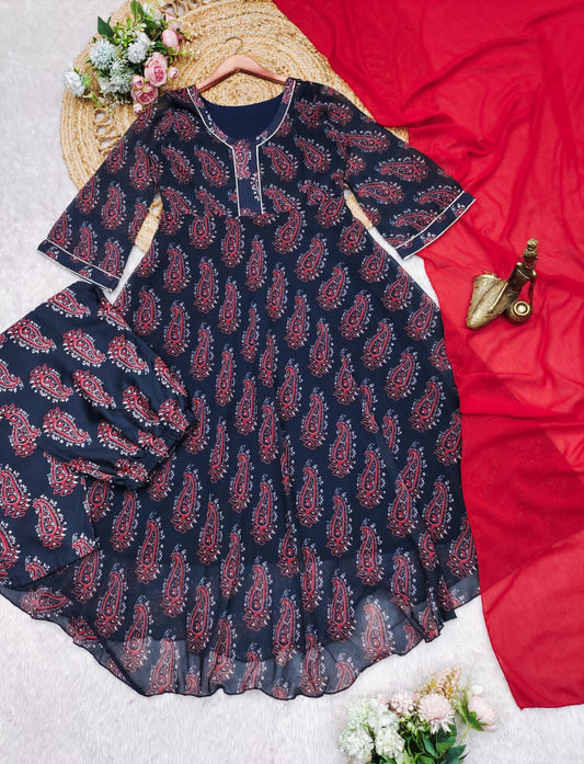 Get 🌹 ReAdy to elevate yOur festive wardrobe with 🥰 our latest premium ethnic collection,