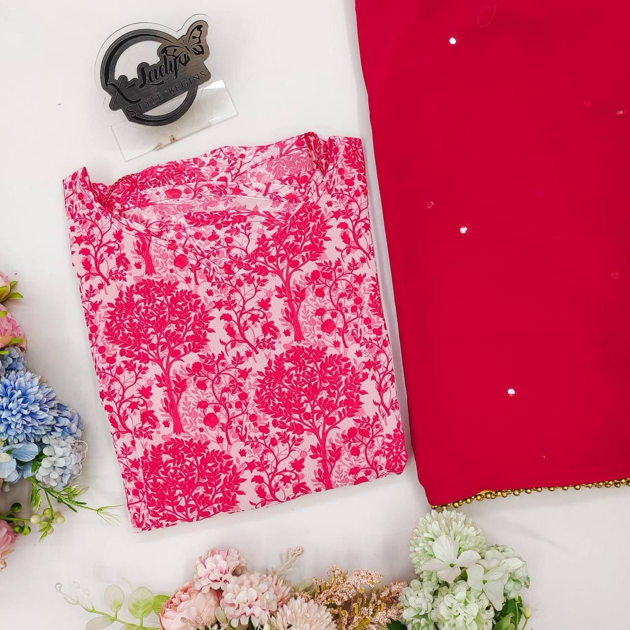 🌺 Red Floral Kurta Set – Graceful Pathway Look