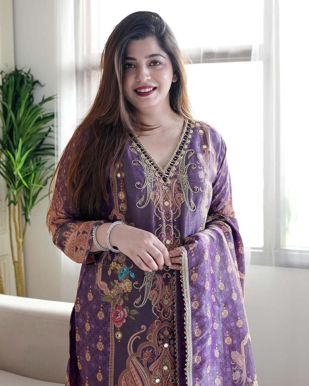 🌸 Pink Kurta Set – Gold Floral Embroidery👑 Purple Kurta Set – Gold & Green Embroidery