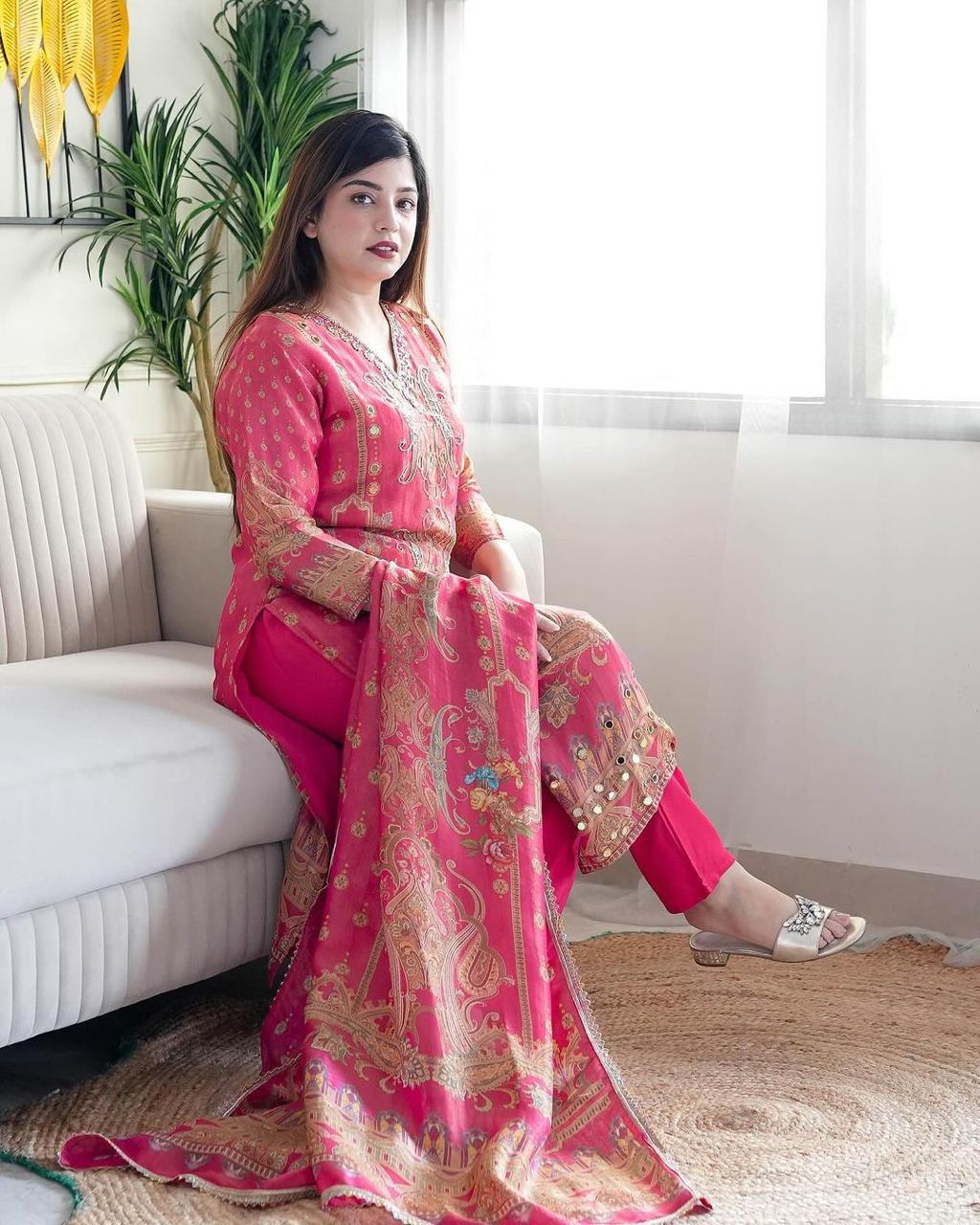 🌸 Pink Kurta Set – Gold Floral Embroidery👑 Purple Kurta Set – Gold & Green Embroidery