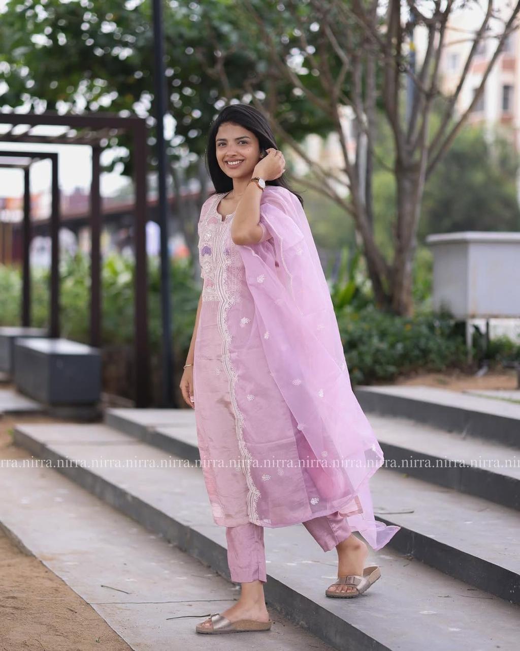🌸 Pink Embroidered Kurta Set