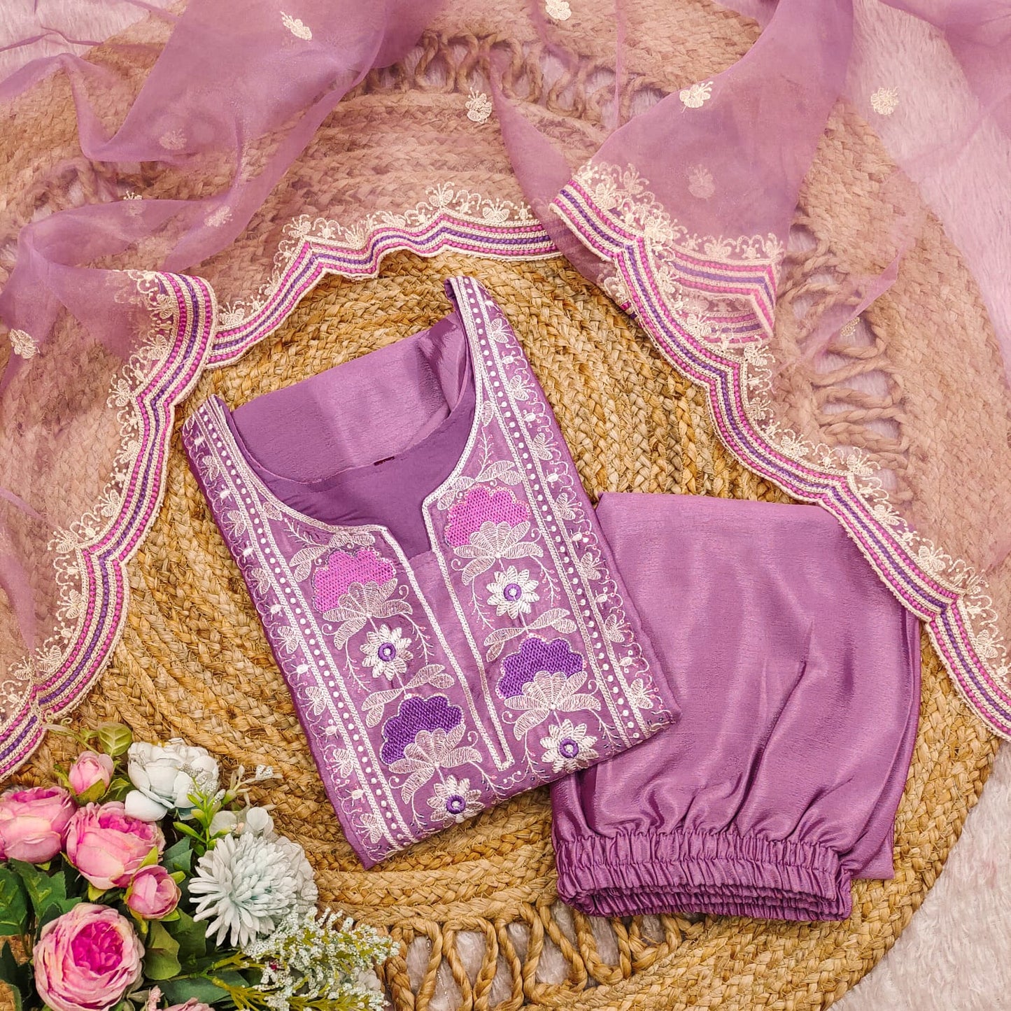 🌸 Pink Embroidered Kurta Set