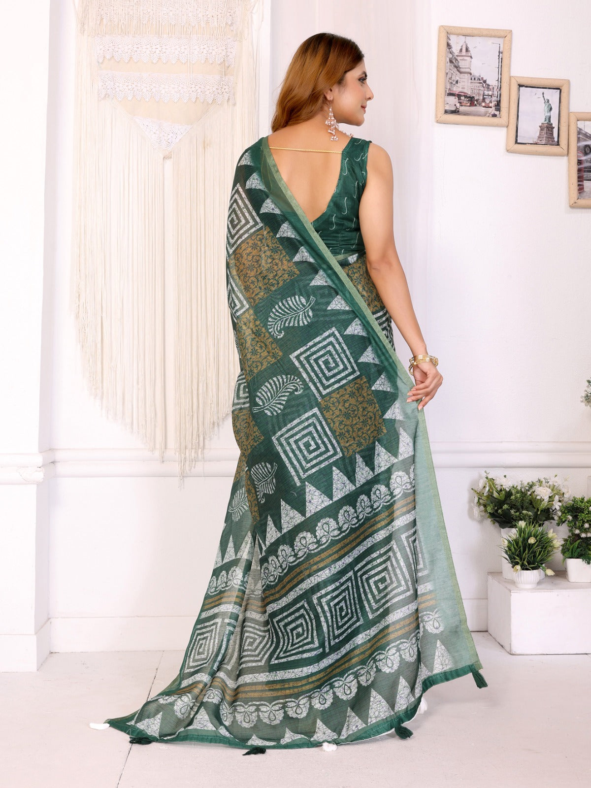 Stylish Chanderi Saree with Geometric Digital Print