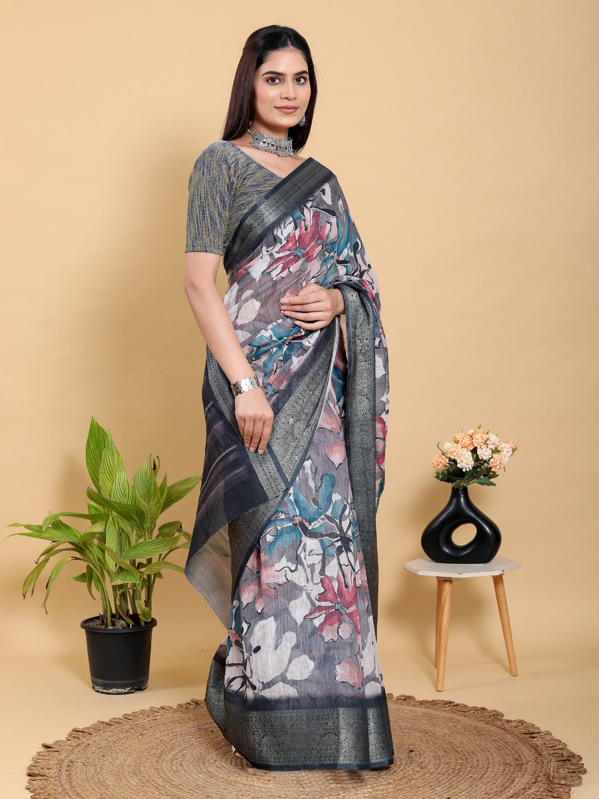Abstract Grey & Black Floral Linen Cotton Saree