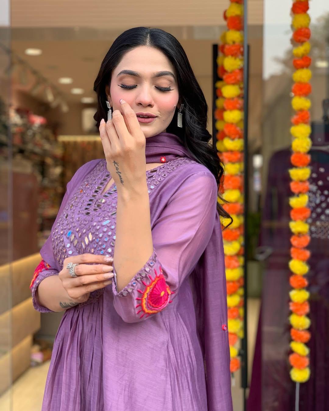 Tassel & Thread Charm