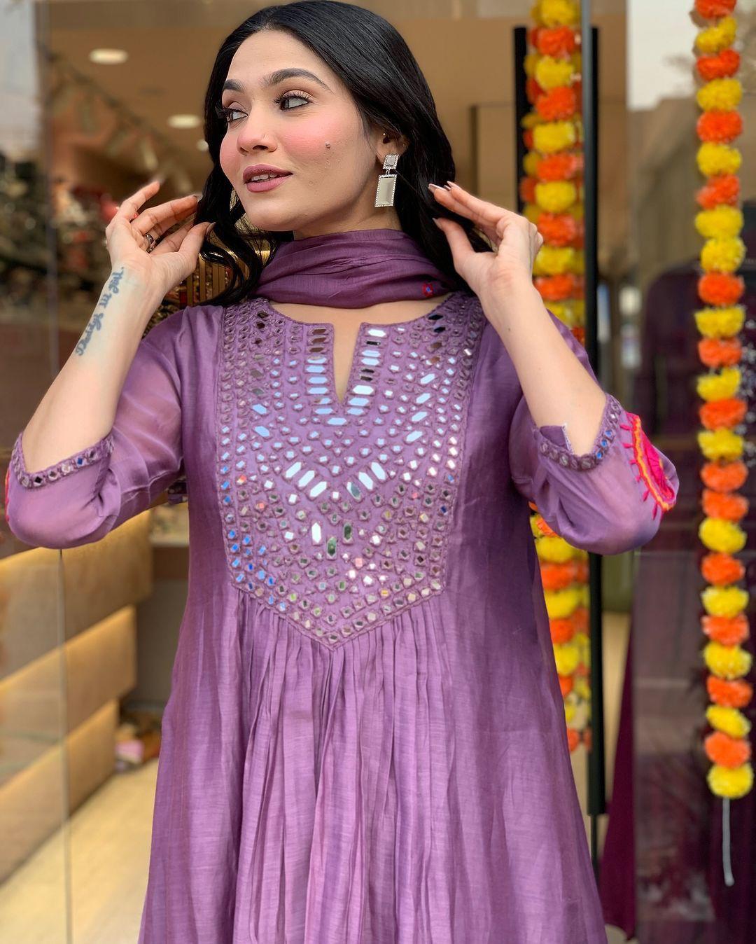 Tassel & Thread Charm