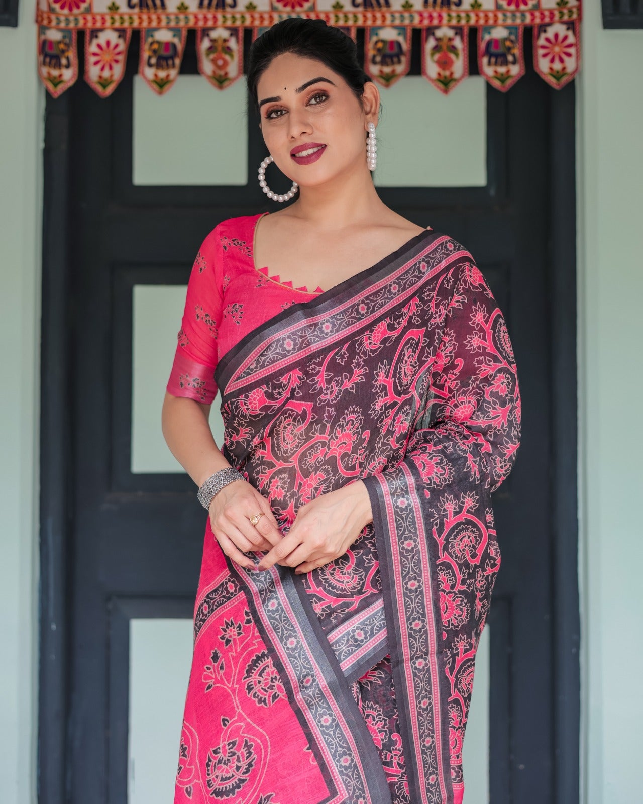 Premium Black & Pink Paisley Print Linen Cotton Saree